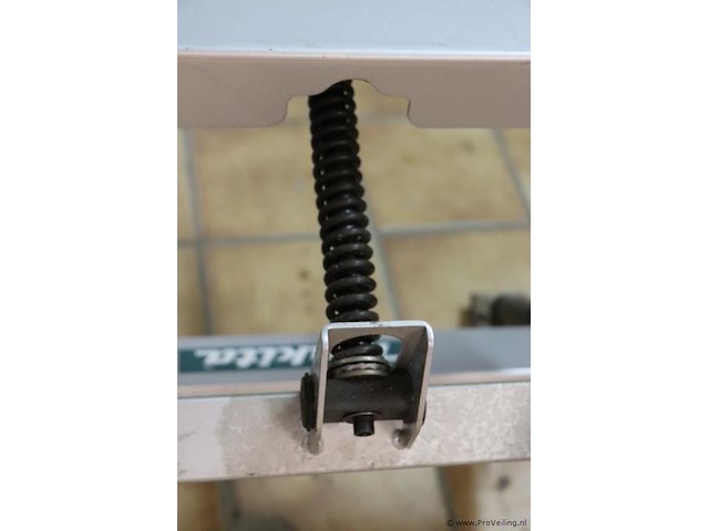 Makita onderstel voor tafelzaag - afbeelding 5 van  8