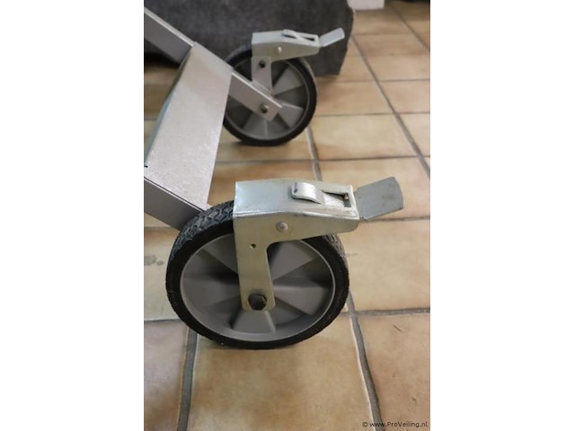 Makita onderstel voor tafelzaag - afbeelding 8 van  8