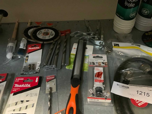 Makita, plieger diverse gereedschap en materialen - afbeelding 8 van  10