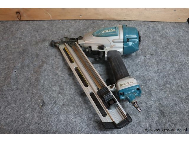 Makita pneumatische afwerknagelmachine af635 - afbeelding 1 van  5