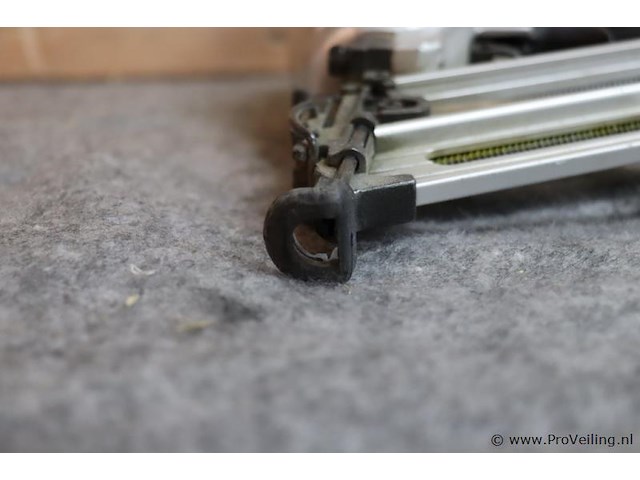 Makita pneumatische afwerknagelmachine af635 - afbeelding 3 van  5