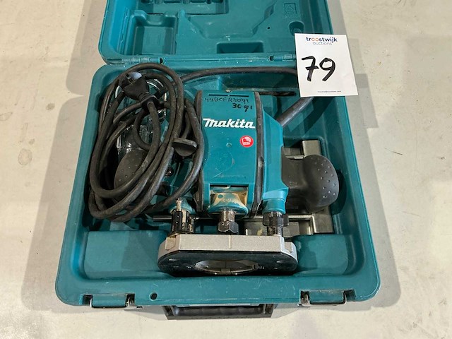 Makita rp0900 bovenfrees - afbeelding 1 van  5
