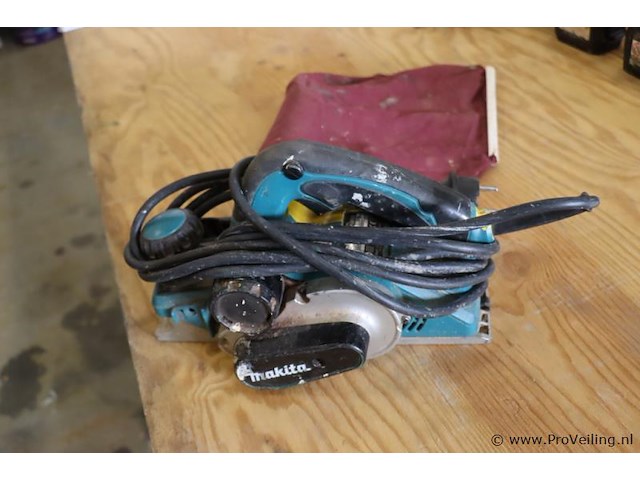 Makita schaafmachine kp0810 - afbeelding 1 van  6