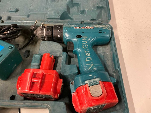 Makita schroefboormachine - afbeelding 2 van  4