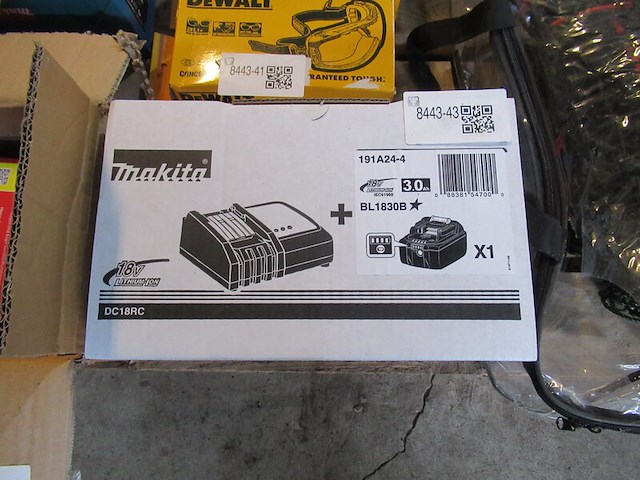 Makita startersset 18v makita, 191a24-4 - afbeelding 1 van  2