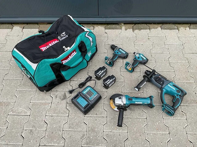 Makita tas met inhoud tbscs2al3 gereedschapsset - afbeelding 1 van  22