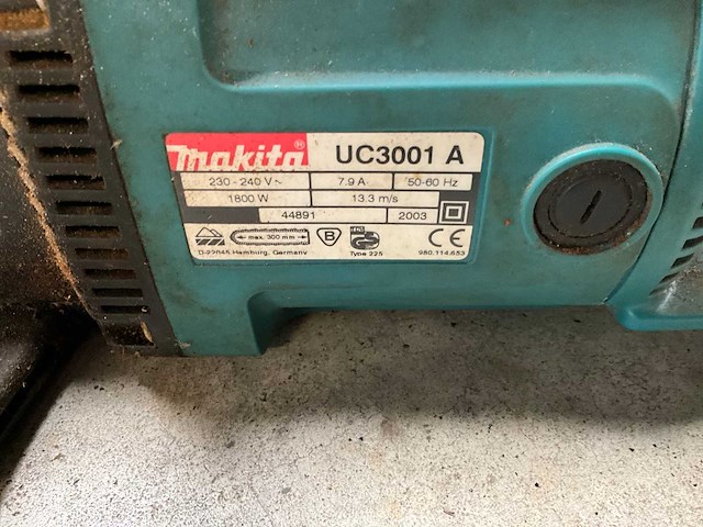 Makita uc3001 kettingzaag - afbeelding 3 van  3