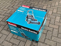 Makita uv3600 grasmaaier - afbeelding 1 van  5