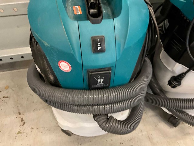 Makita vc2512l industriële stofzuiger (2x) - afbeelding 3 van  5