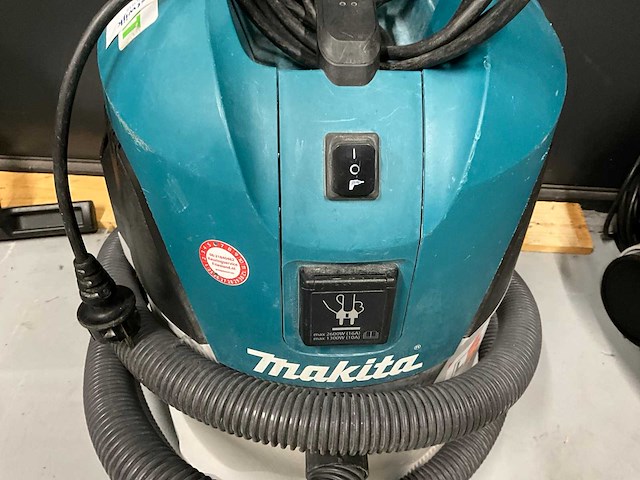 Makita vc2512l industriële stofzuiger - afbeelding 3 van  5