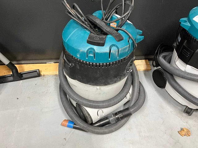 Makita vc2512l industriële stofzuiger - afbeelding 3 van  5