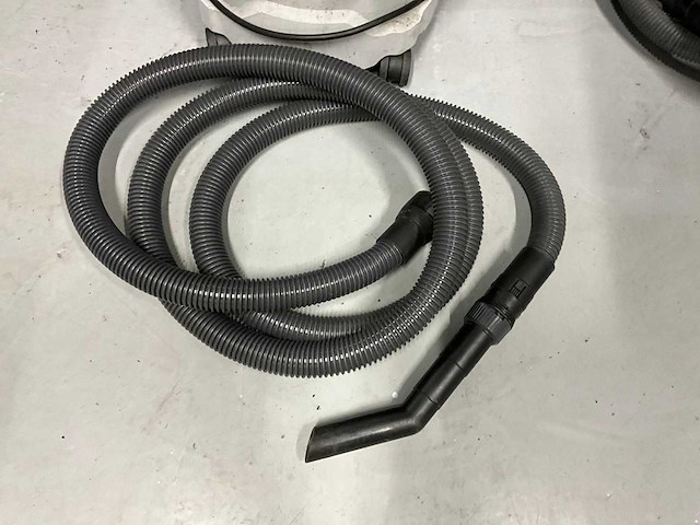 Makita vc2512l industriële stofzuiger - afbeelding 4 van  5