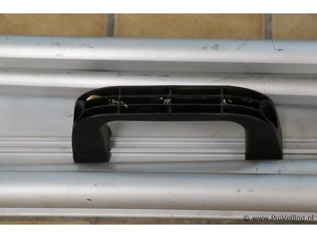 Makita verstekzaag onderstel wst06 - 125x25x27-85cm - afbeelding 9 van  11