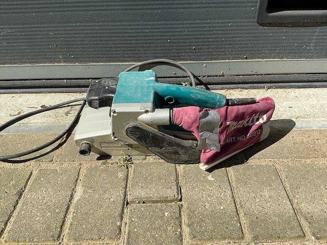 Makita/hikoki/milwaukee - 9404/sb 8v2/ ros 150 e-2 - schuurmachine - afbeelding 2 van  9