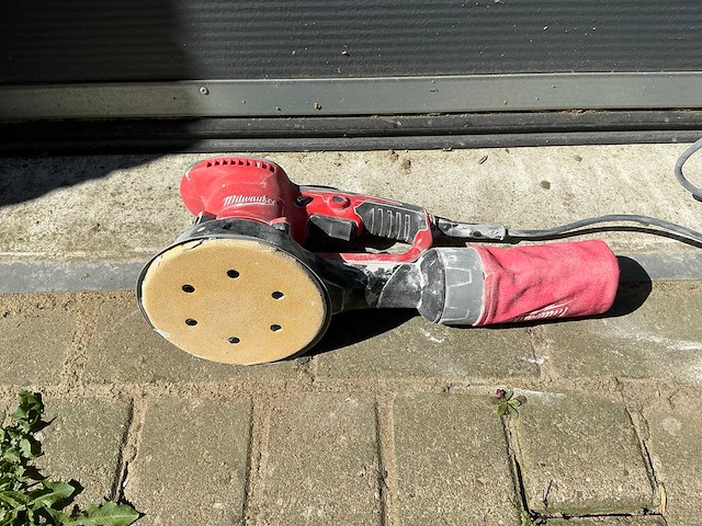 Makita/hikoki/milwaukee - 9404/sb 8v2/ ros 150 e-2 - schuurmachine - afbeelding 8 van  9