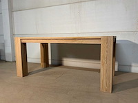 Malaga eetkamertafel