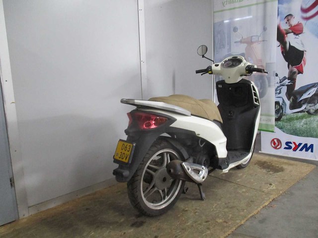 Malaguti - bromscooter - centro - scooter - afbeelding 3 van  5