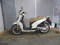 Malaguti - bromscooter - centro - scooter - afbeelding 1 van  11