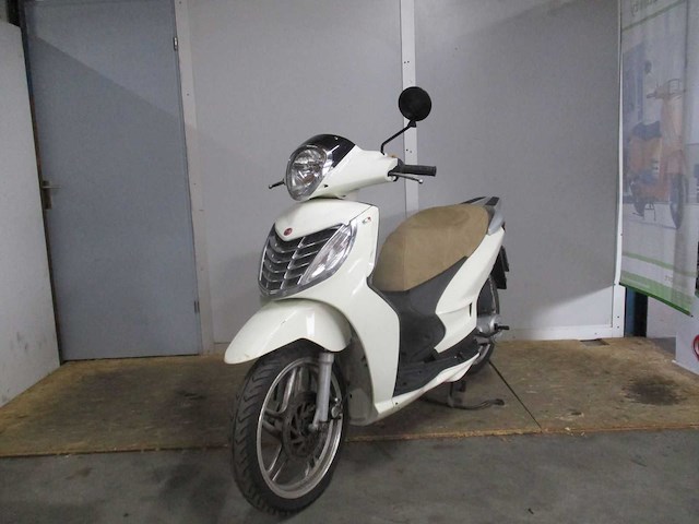 Malaguti - bromscooter - centro - scooter - afbeelding 4 van  11