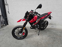 Malaguti - super motard - xsm lc - 2t 45km uitvoering dzh35j - afbeelding 4 van  8