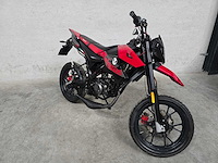 Malaguti - super motard - xsm lc - 2t 45km uitvoering dzh35j - afbeelding 2 van  5