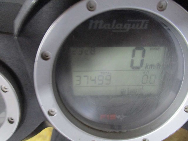 Malaguti 2 takt - bromscooter - phantom f12 r.lc. dubbel disc - scooter - afbeelding 3 van  11