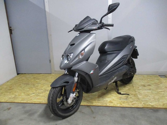Malaguti 2 takt - bromscooter - phantom f12 r.lc. dubbel disc - scooter - afbeelding 4 van  11