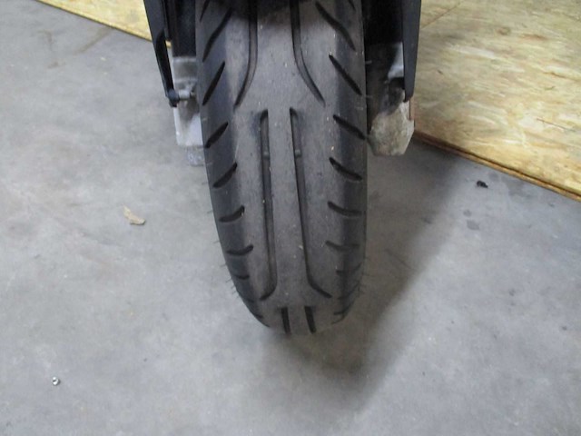 Malaguti 2 takt - bromscooter - phantom f12 r.lc. dubbel disc - scooter - afbeelding 6 van  11