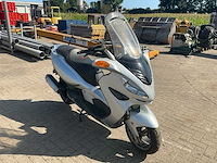 Malaguti madison s250 motorfiets - afbeelding 3 van  3