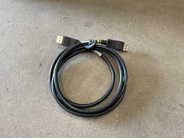 Male-male 180cm partij displayport kabels - afbeelding 1 van  2