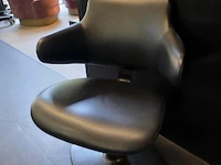 Maletti presenceparis kappersstoel - afbeelding 2 van  4
