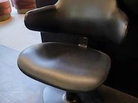 Maletti presenceparis kappersstoel - afbeelding 2 van  3