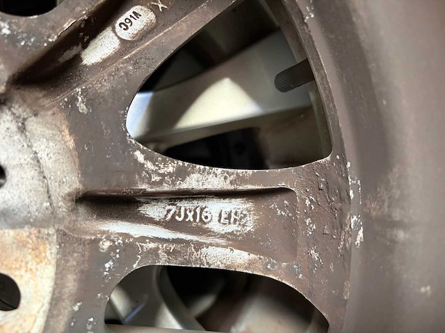 Mam/bmw/tec wielen en banden+diverse velgen en banden (40x) - afbeelding 17 van  18