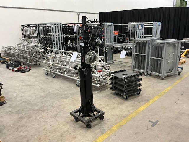 Mammoth stands mt200 materiaallift - afbeelding 1 van  5