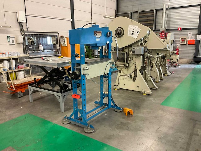 Mammuth 75 ton werkplaatspers - afbeelding 9 van  15