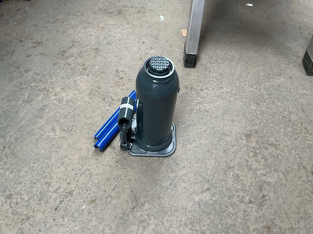 Mammuth bj08h hydraulic bottle jack - afbeelding 3 van  4