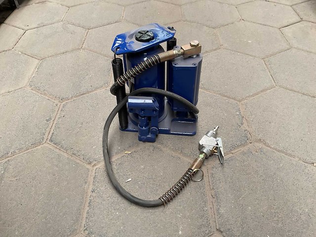 Mammuth bj12ahl garagekrik - afbeelding 2 van  2
