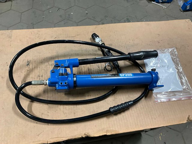 Mammuth cp390 hydraulische handpomp - afbeelding 1 van  3