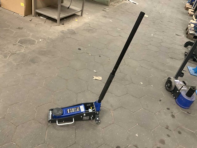 Mammuth fj15as garagekrik - afbeelding 2 van  4