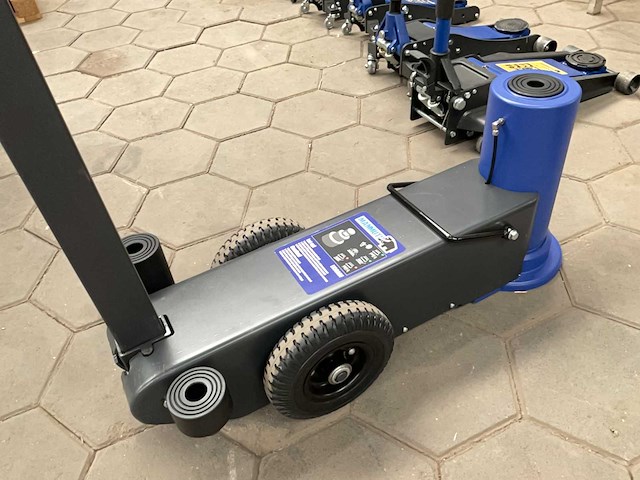 Mammuth fj30ahf garagekrik - afbeelding 4 van  4