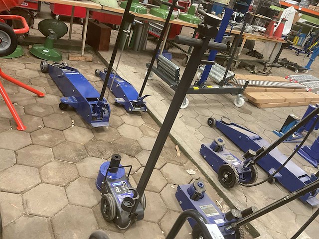 Mammuth fj40aht garagekrik - afbeelding 1 van  5