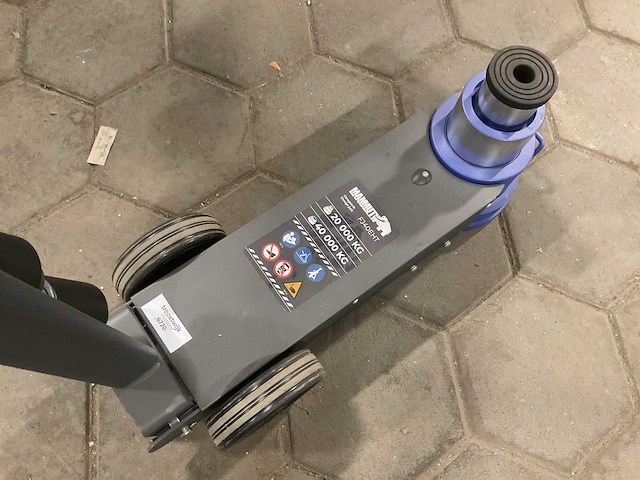 Mammuth fj40eht garagekrik - afbeelding 1 van  5