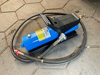 Mammuth hydraulische voetpomp - afbeelding 1 van  3