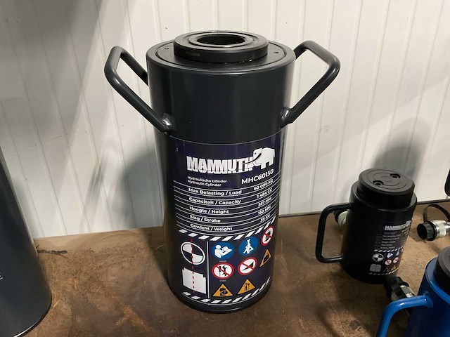 Mammuth mhc60150 hydraulische cylinder - afbeelding 2 van  2