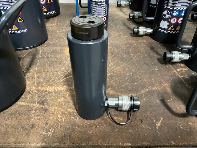 Mammuth mpc10100 hydraulische cylinder - afbeelding 2 van  2