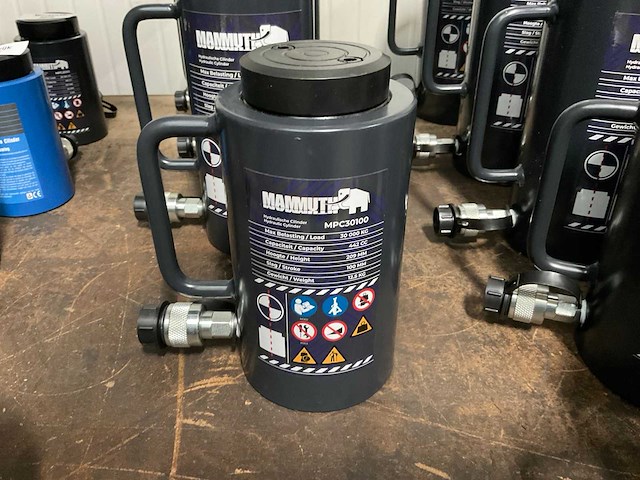 Mammuth mpc30100 hydraulische cylinder - afbeelding 1 van  2