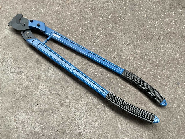 Mammuth tc500 kabelkniptang - afbeelding 1 van  2