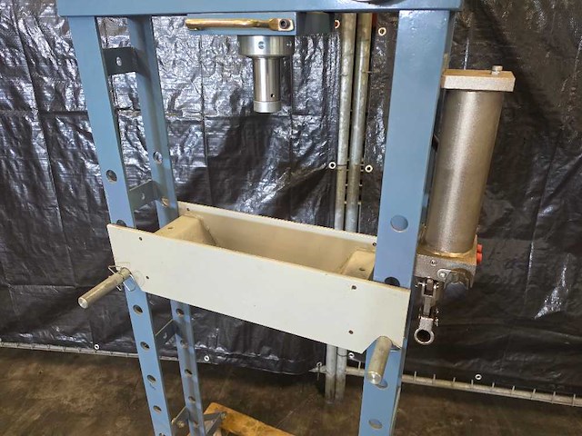 Mamoet - 2012 - 20t wsp - diverse persmachines - afbeelding 3 van  6