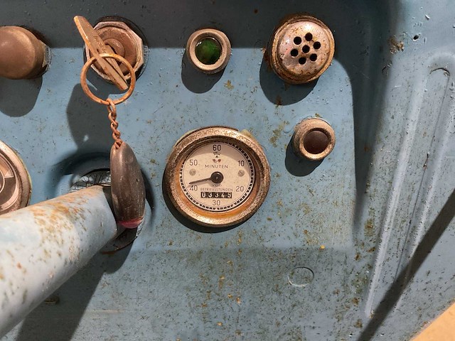 M.a.n. - - vintage tractor - afbeelding 4 van  13