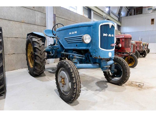 M.a.n. - - vintage tractor - afbeelding 7 van  13